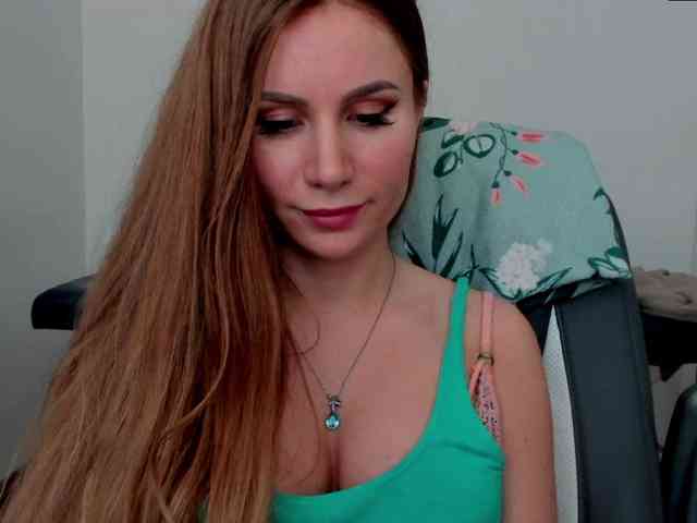 SweetMirande webcam