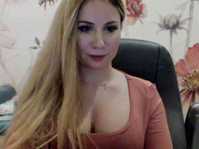 SweetMirande webcam