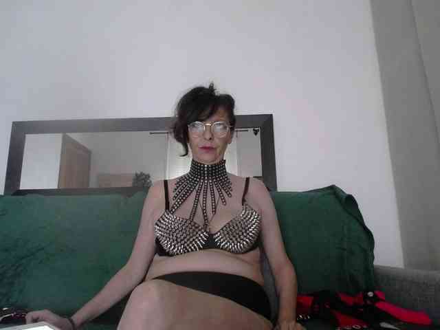 Maitresse-Elsa webcam