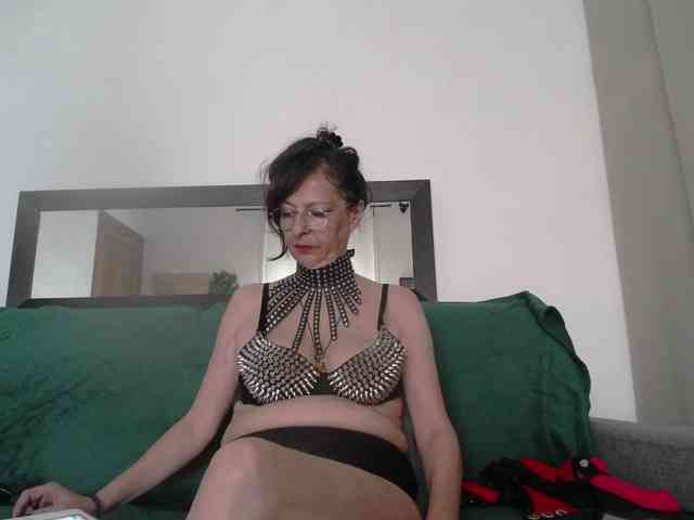 Maitresse-Elsa webcam