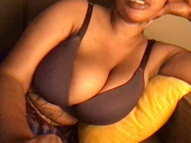 Africana002 webcam