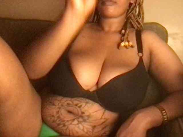 Africana002 webcam