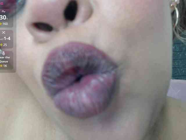 kendraruiz83 webcam