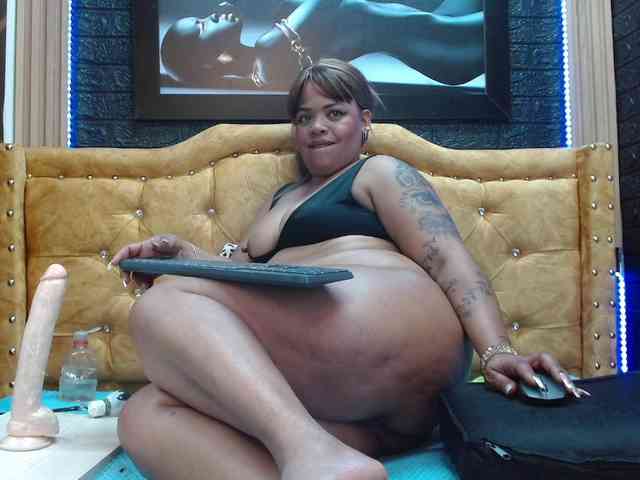 kendraruiz83 webcam