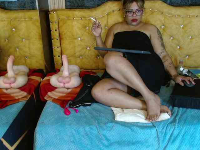 kendraruiz83 webcam