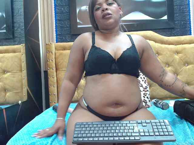kendraruiz83 webcam