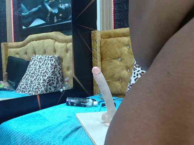 kendraruiz83 webcam