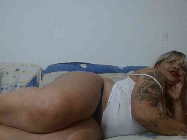 kendraruiz83 webcam