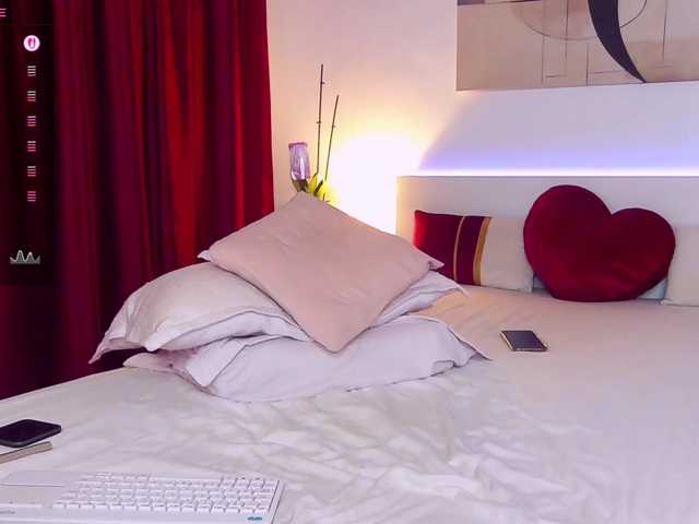 Nadeen69Nadia from BongaCams