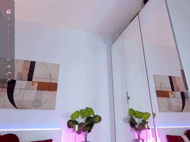 Nadeen69Nadia's BongaCams show and profile