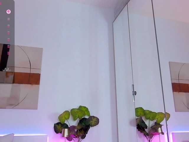 Nadeen69Nadia's BongaCams show and profile