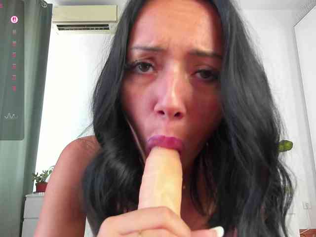 Nadeen69Nadia webcam
