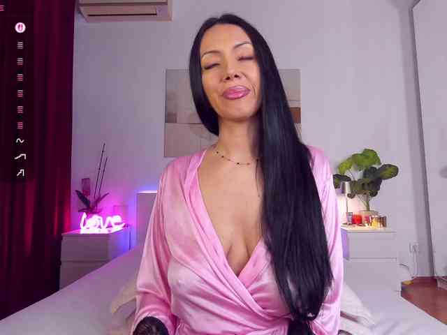 Nadeen69Nadia webcam