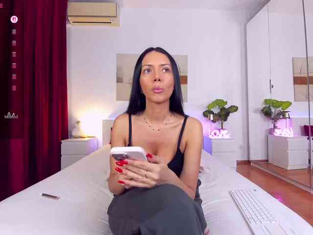 Nadeen69Nadia webcam