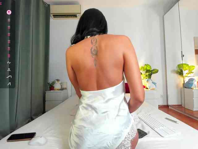 Nadeen69Nadia webcam