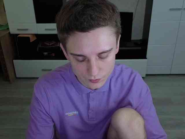 crybaby282 crybaby282