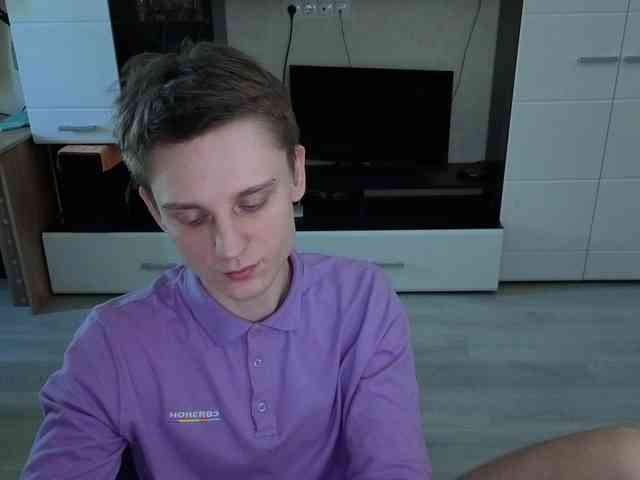 crybaby282 crybaby282