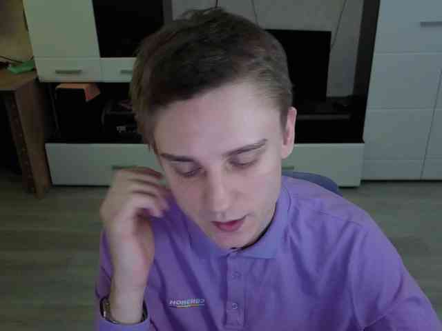 crybaby282 crybaby282