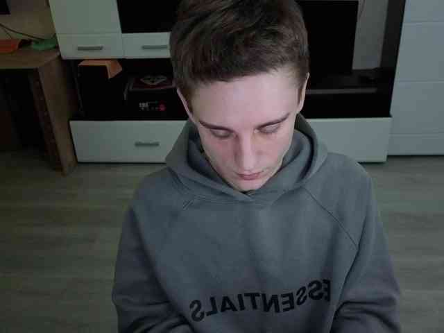 crybaby282 crybaby282