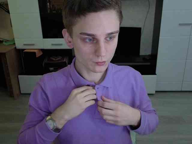 crybaby282 crybaby282