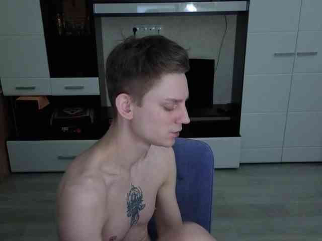 crybaby282 crybaby282