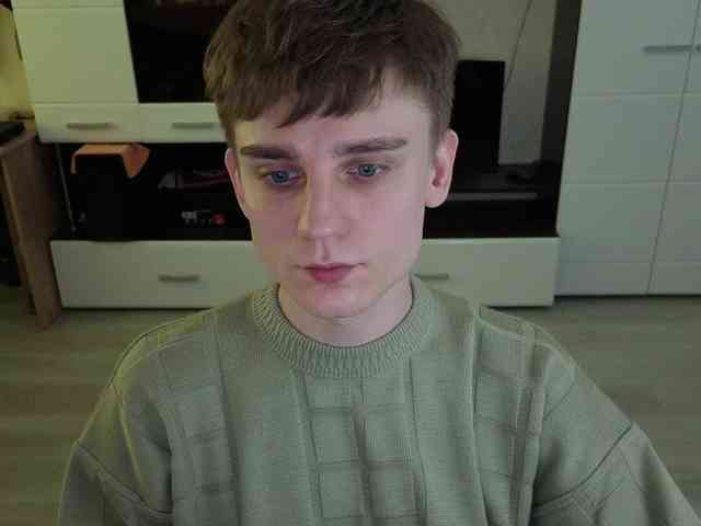 crybaby282 crybaby282