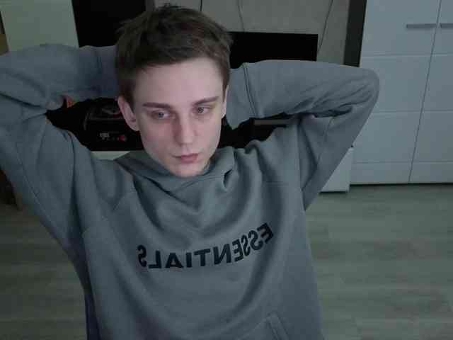 crybaby282 crybaby282