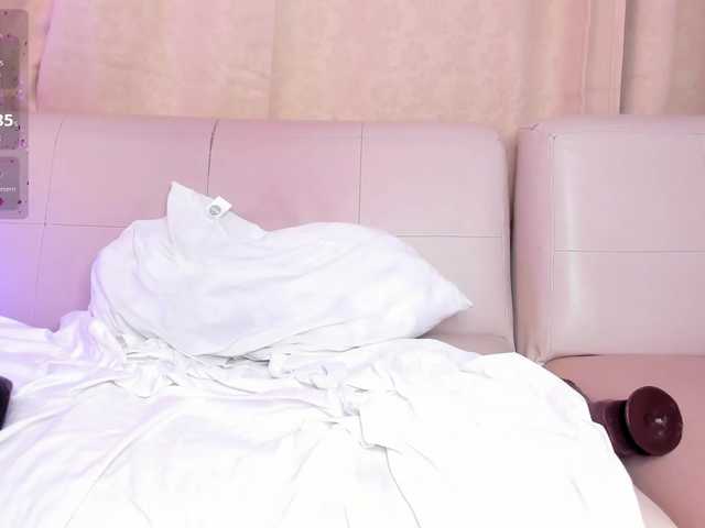 Sabella-'s BongaCams show and profile