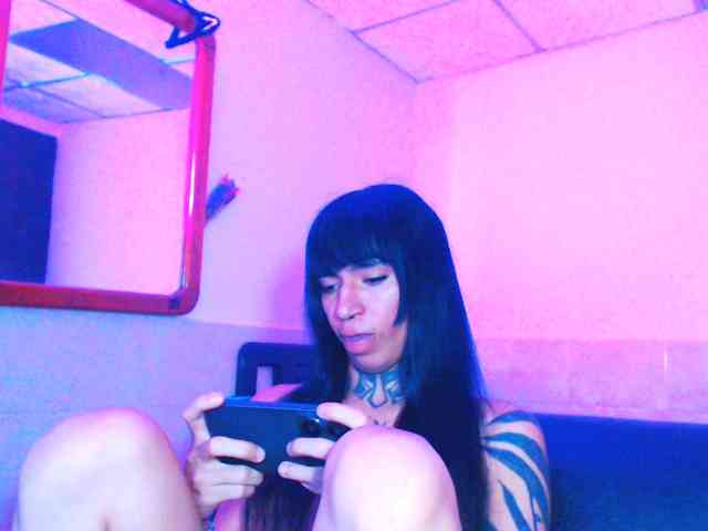 JazmiiWolf Live Webcam on BongaCams