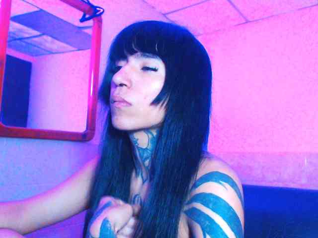 JazmiiWolf Live Webcam on BongaCams