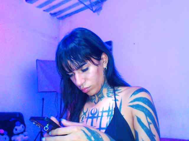 JazmiiWolf Live Webcam on BongaCams