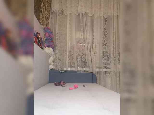 EvelinaPuro4kina... Live Webcam on BongaCams