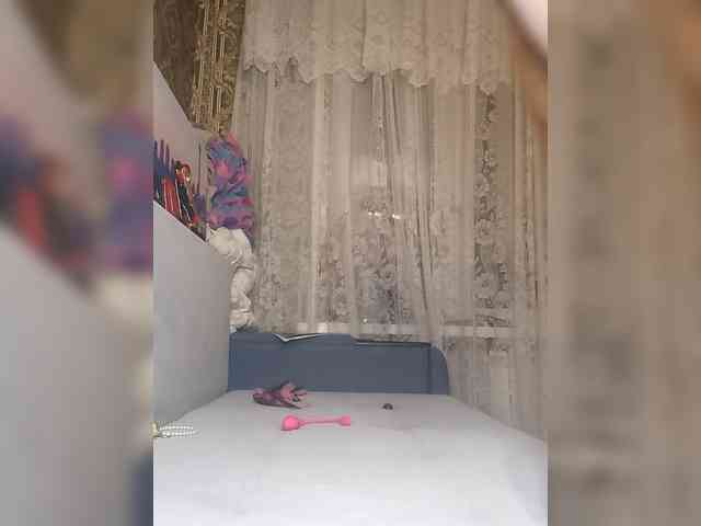 EvelinaPuro4kina... Live Webcam on BongaCams