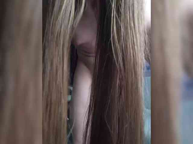 EvelinaPuro4kina... Live Webcam on BongaCams