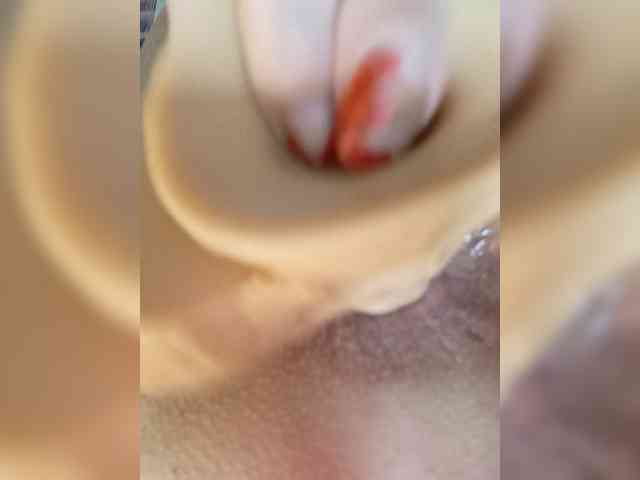 EvelinaPuro4kina... Live Webcam on BongaCams