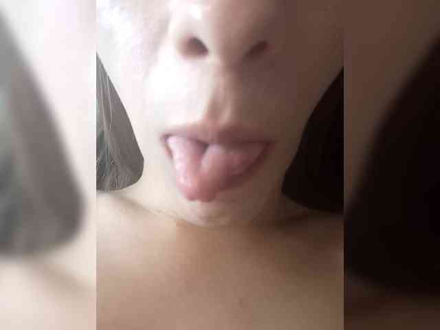 EvelinaPuro4kina... Live Webcam on BongaCams