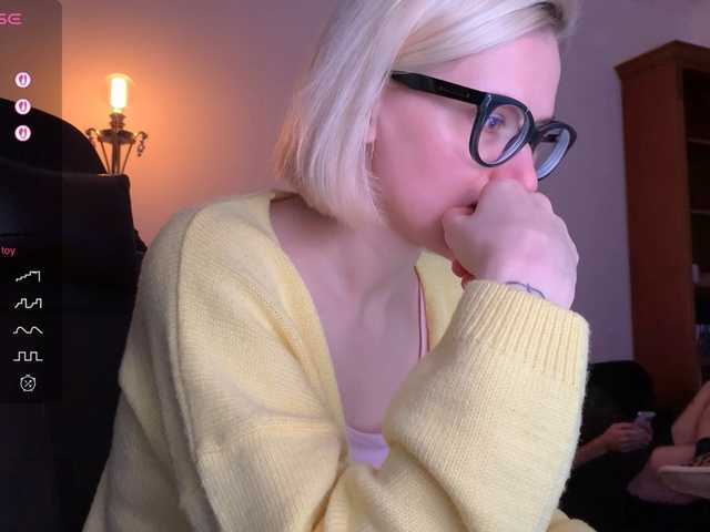 Sexy-Sweets from BongaCams is Freechat