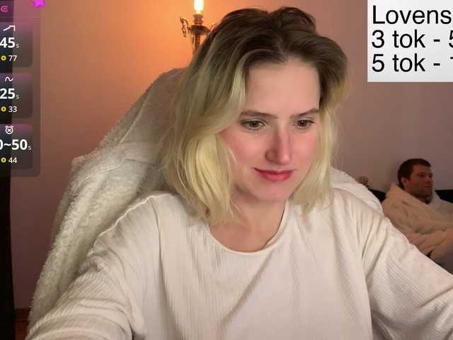 Sexy-Sweets's BongaCams show and profile