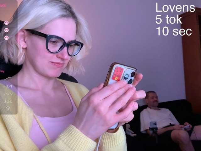 Sexy-Sweets from BongaCams is Freechat