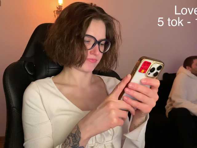 Sexy-Sweets's BongaCams show and profile