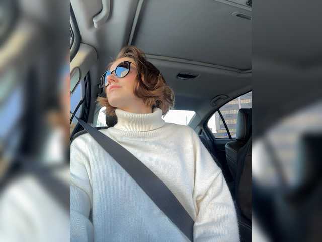 Sexy-Sweets's BongaCams show and profile