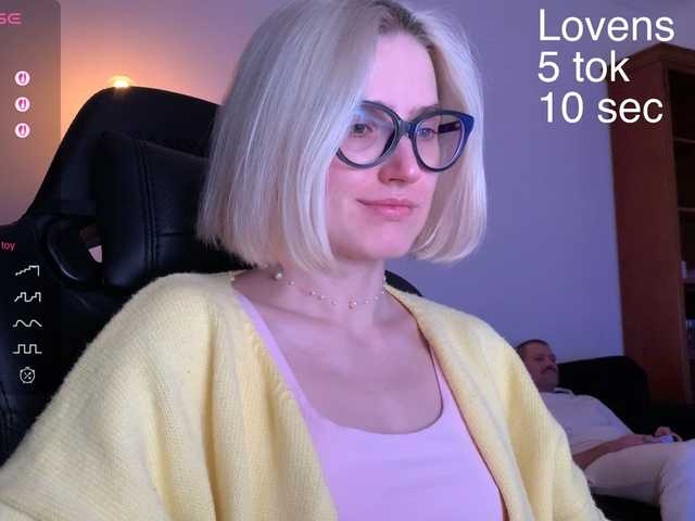 Sexy-Sweets from BongaCams is Freechat