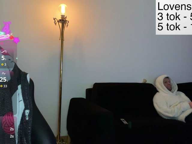 Sexy-Sweets's BongaCams show and profile