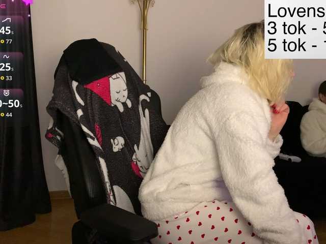 Sexy-Sweets's BongaCams show and profile