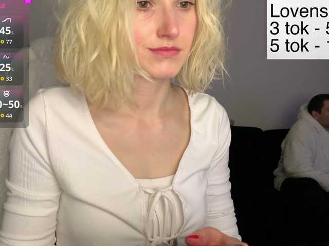 Sexy-Sweets's BongaCams show and profile