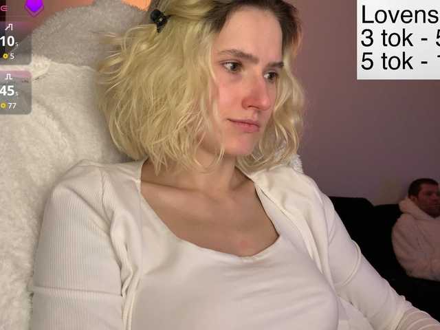 Sexy-Sweets's BongaCams show and profile