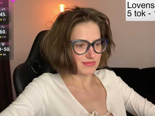 Sexy-Sweets's BongaCams show and profile