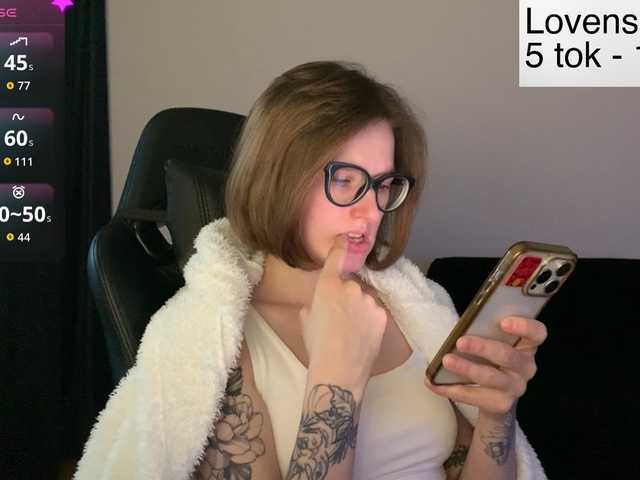 Sexy-Sweets's BongaCams show and profile