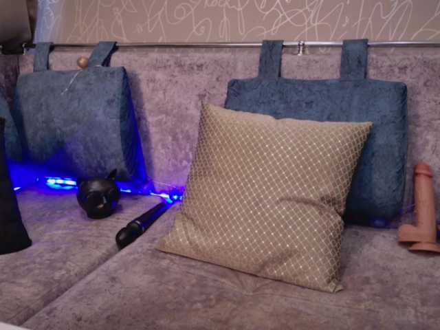 blackcat142's BongaCams show and profile