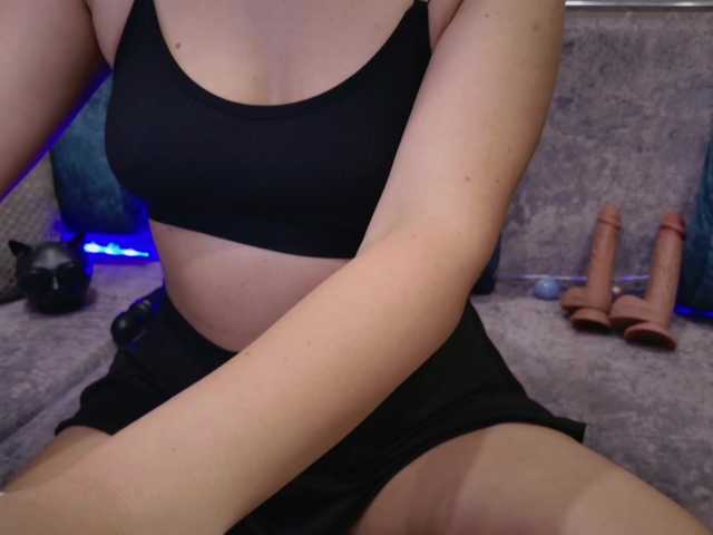 blackcat142's BongaCams show and profile